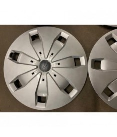 KRYTY KOL - Poklice na kola originál AUDI Q2 GA 16  POUŽITÉ JAKO NOVÉ !!! 81A 601 147