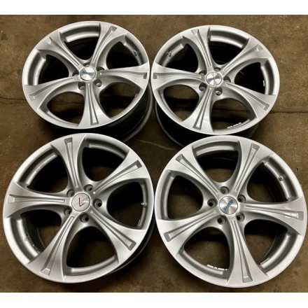 ALU KOLA BAZAR - ALUTEC FORD/VOLVO/JAGUAR/ROVER 8X18 ET45 5X108 NB70 (63,3) VELMI DOBRÝ STAV KBA 46028