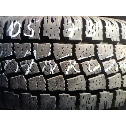 205/75 R16C 110/108 P Hankook Zovac HP401 M+S - kusovka profil 8 mm 80%